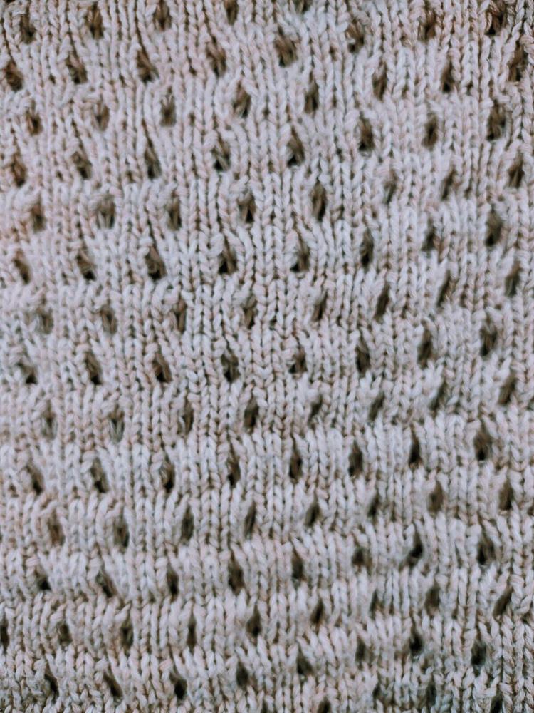 Victoria Secret Cable Knit Sweater Women's Size Medium Cream Colored EUC - Picture 5 of 11